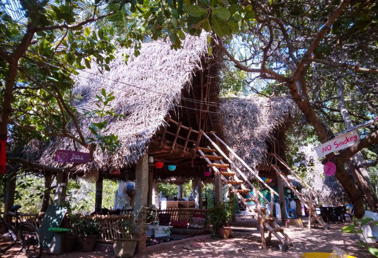 Peace Garden Vandrehjem Auroville Eksteriør billede